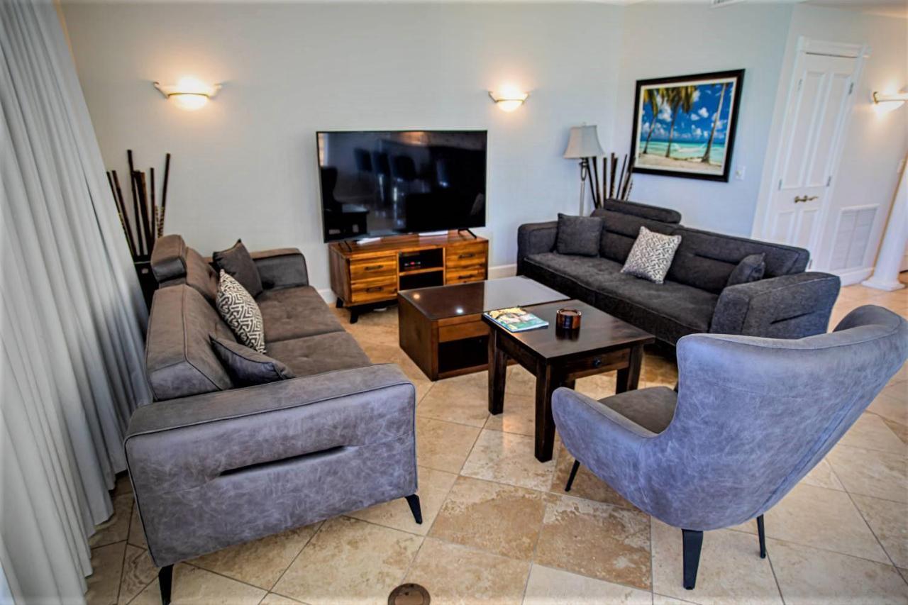 Villa Renaissance Unit 205 Grace Bay Beach エクステリア 写真