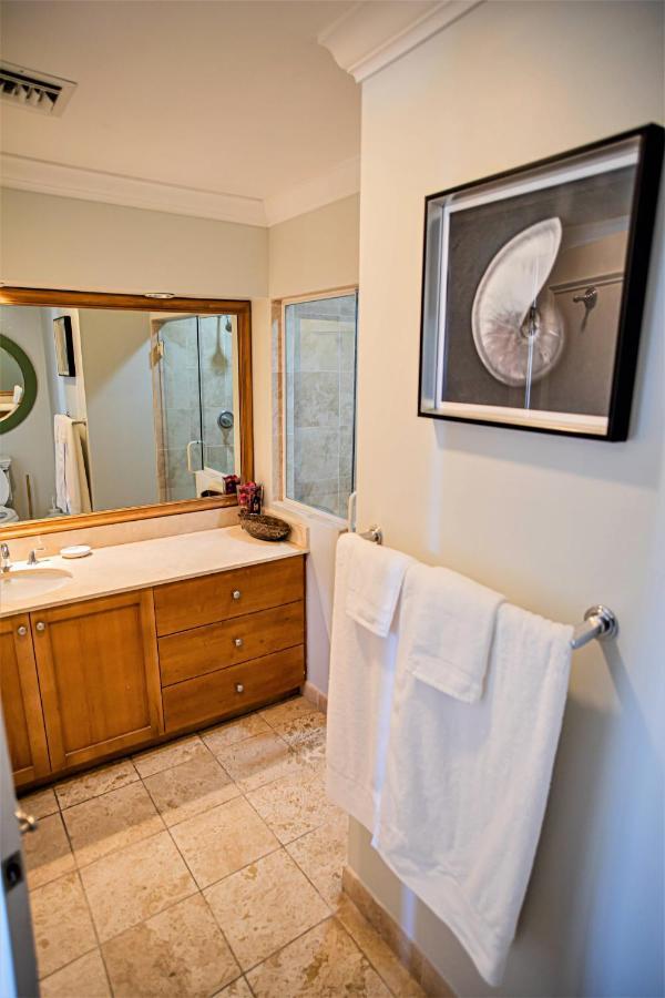 Villa Renaissance Unit 205 Grace Bay Beach エクステリア 写真