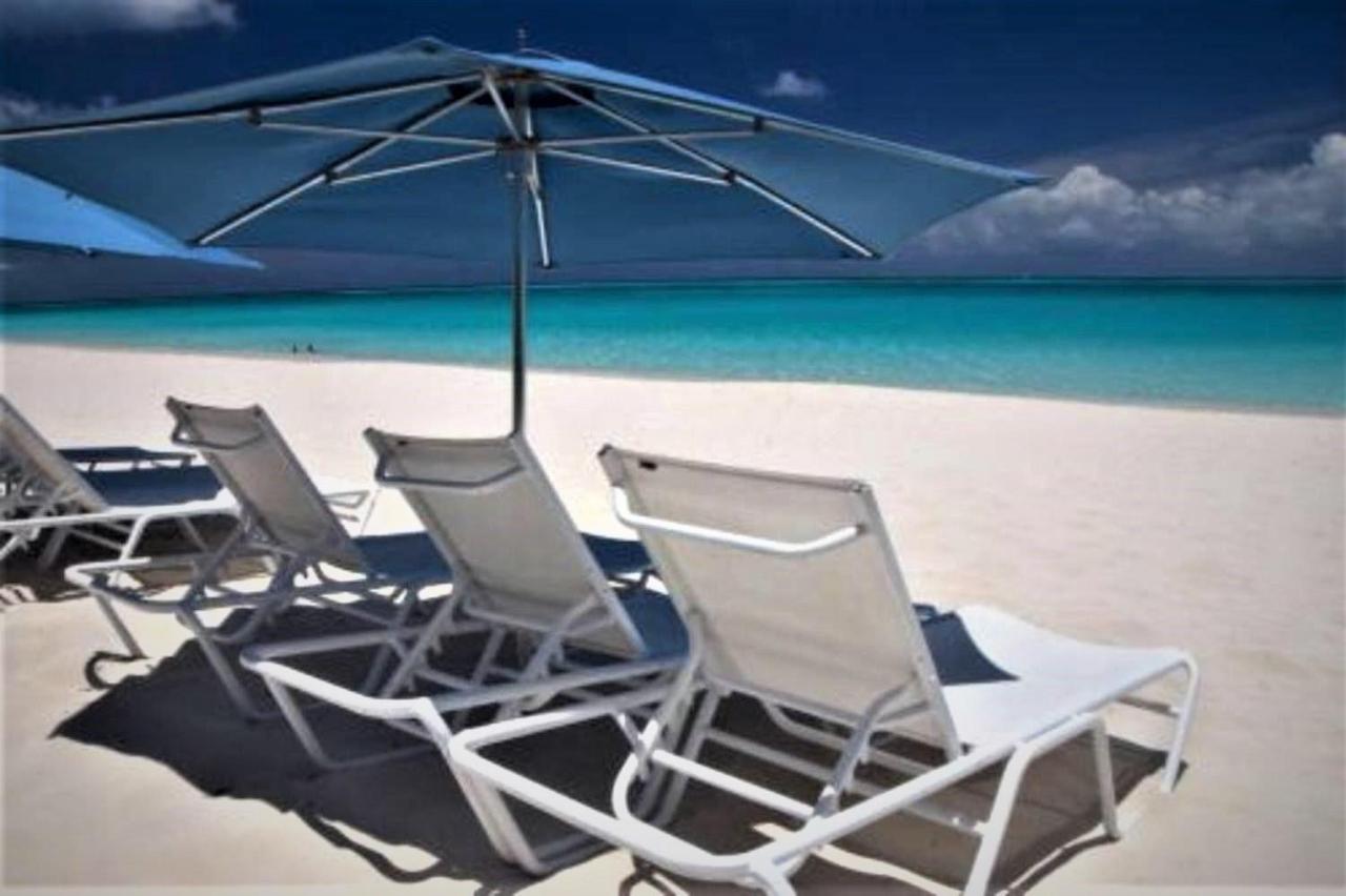 Villa Renaissance Unit 205 Grace Bay Beach エクステリア 写真